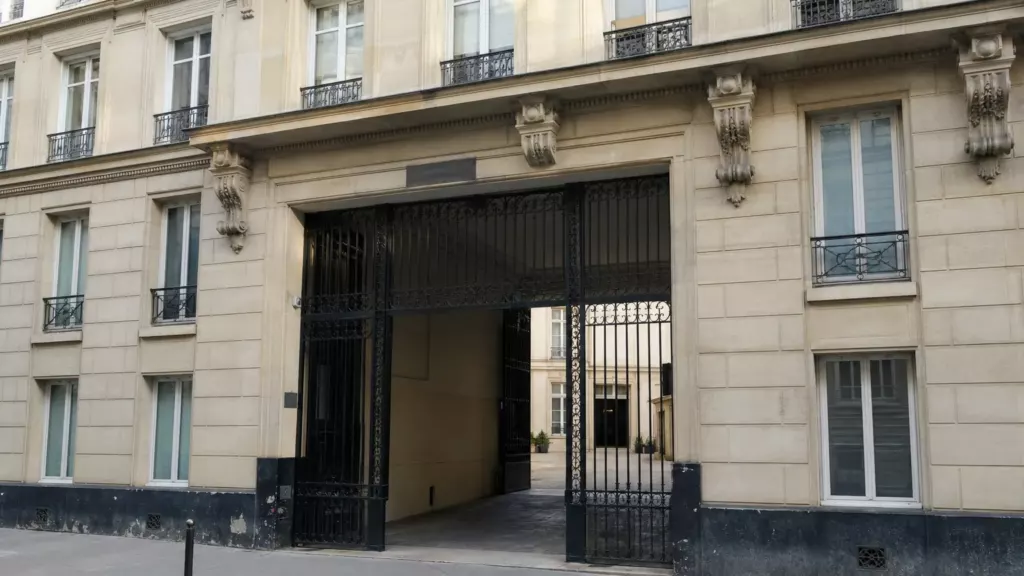 Biens mal acquis yéménites — à Paris, le procès des avoirs présumés illicites des fils Saleh