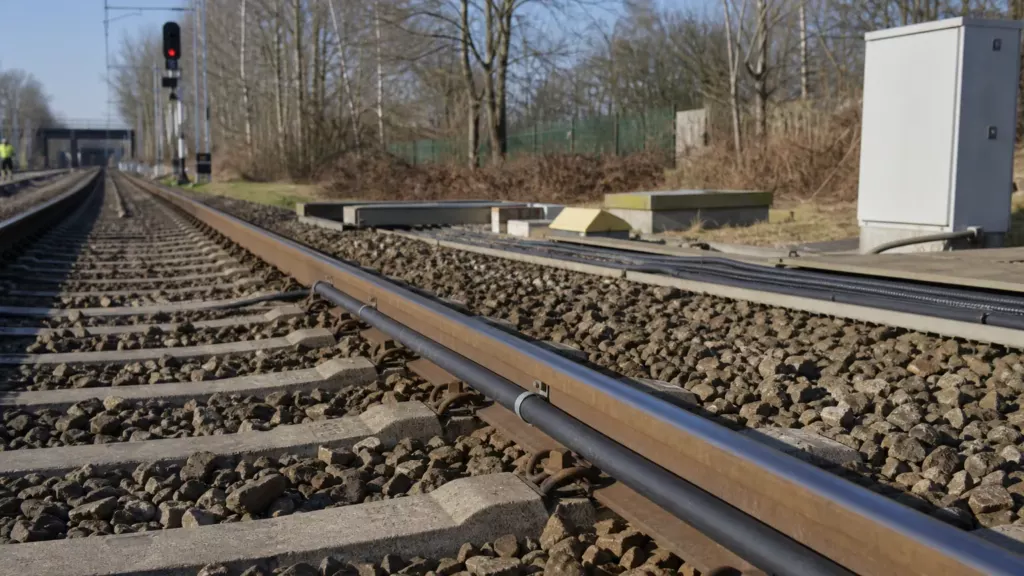 Sabotage ferroviaire aux Pays-Bas — aux Pays-Bas, des objets sur les rails paralysent le réseau