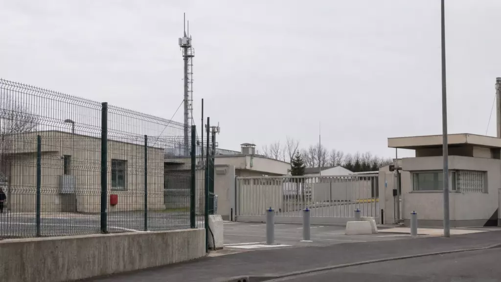 Contrôle des radicalités dans l'armée : les failles exposées au procès Le Priol