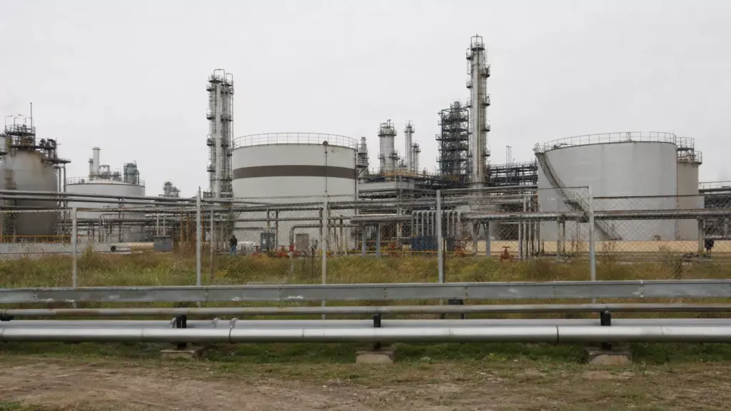 Frappes contre les infrastructures énergétiques : Macron teste une trêve
