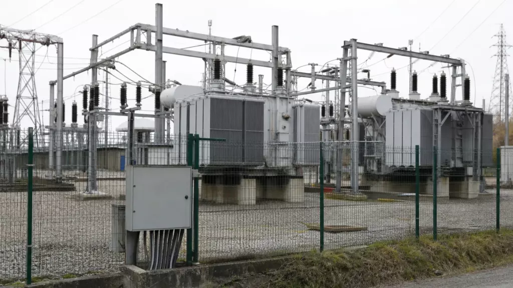 Barrières commerciales sur l’électricité — les barrières commerciales renchérissent l’électrification mondiale