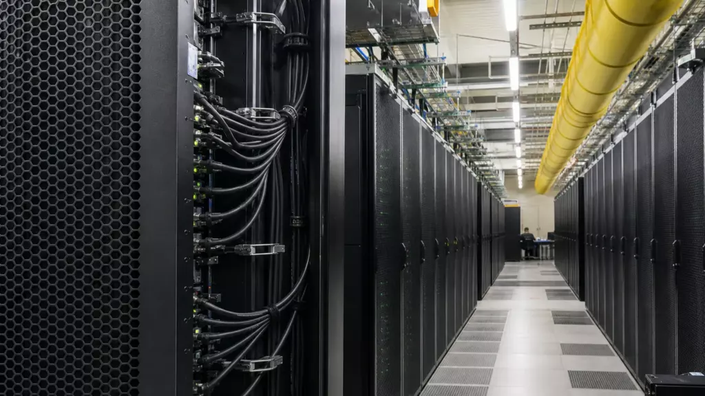 Régulation britannique de l’IA : OpenAI veut encadrer les modèles frontières